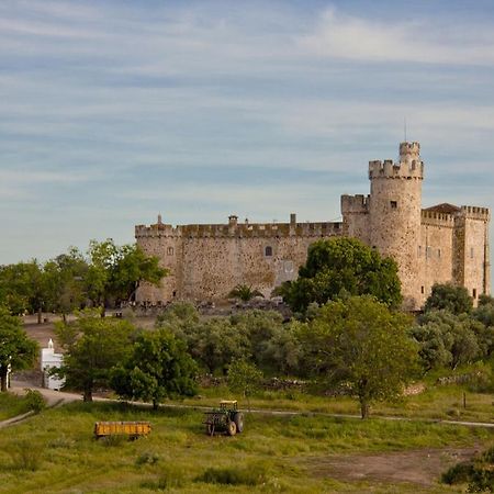 Casa Rural Castillo De Caces Kültér fotó