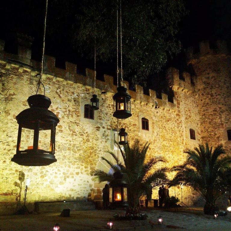 Casa Rural Castillo De Caces Kültér fotó