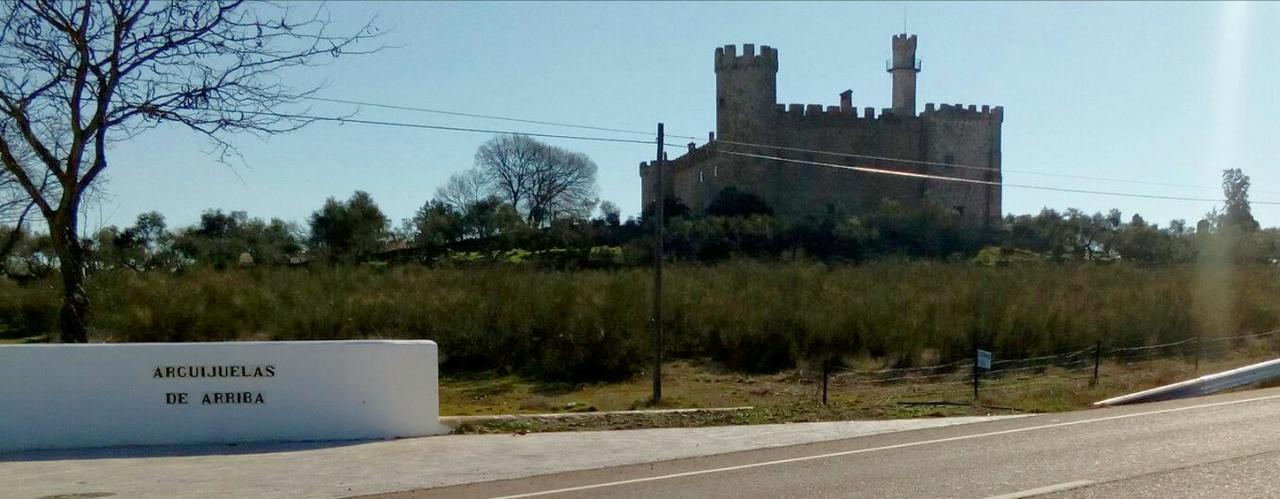 Casa Rural Castillo De Caces Kültér fotó